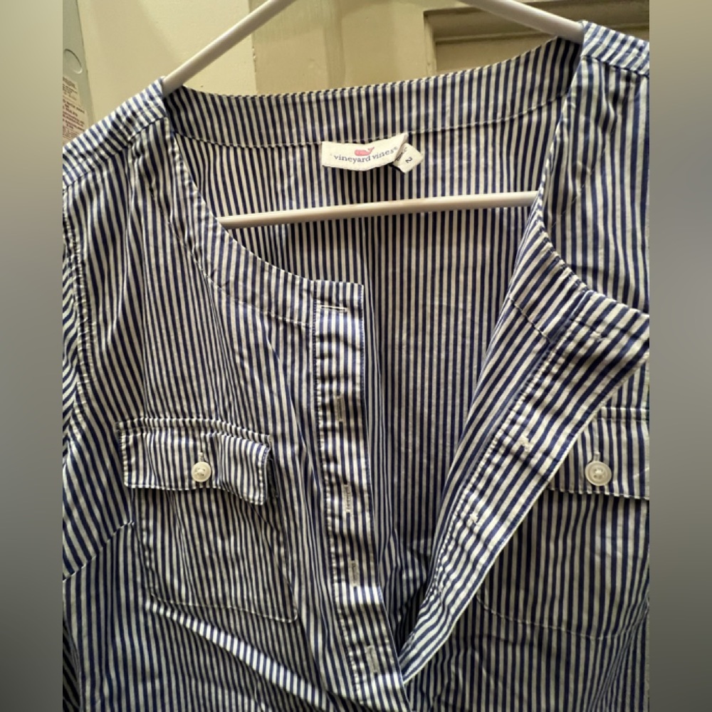 Vinyard Vines top